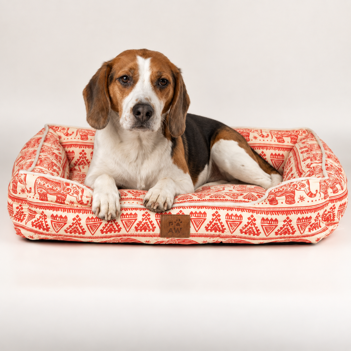 Cama Lucky Elephant · rojo y crema · 60 × 50 cm